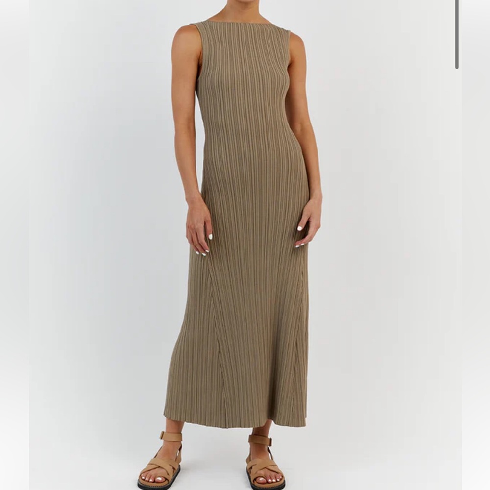 DISSH IVY MOSS SLEEVELESS MIDI DRESS Size L / Colour: Moss / Excellent Condition